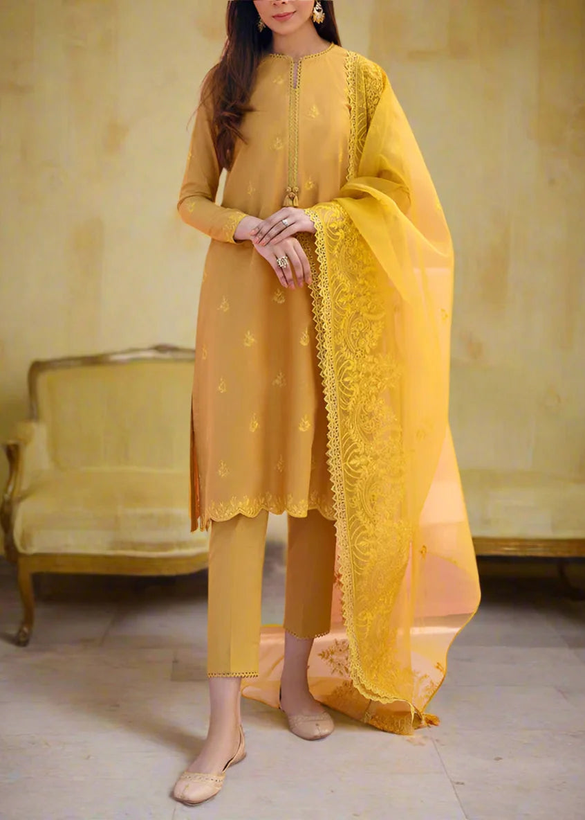 SMT W608- Embroidered 3pc Linen Dress with Embroidered Organza Dupatta.