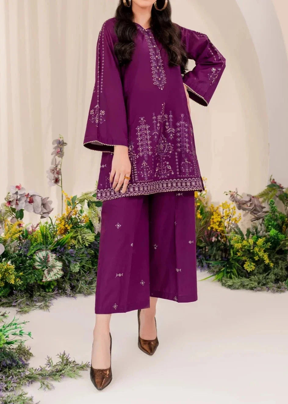 SMT S799-Embroidered 2pc lawn dress.