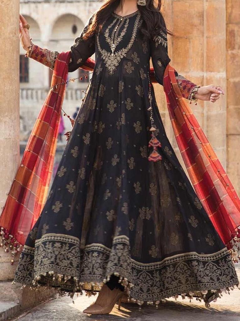 SMT W181- Embroidered 3pc linen dress with printed organza dupatta
