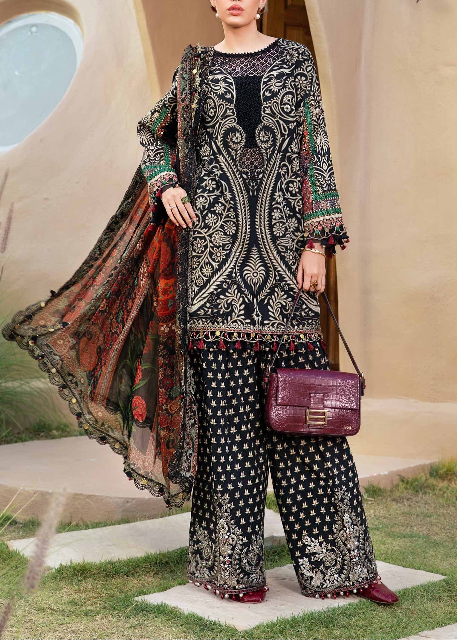 SMT S1167-Printed & Embroidered 3pc Lawn dress with Printed Chiffon Dupatta.