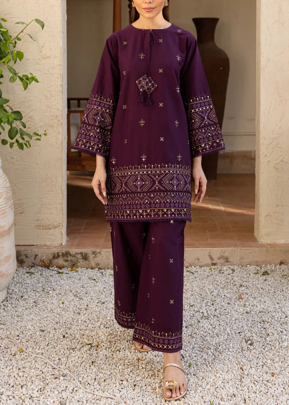 SMT S1081-Embroidered 2pc Lawn Dress