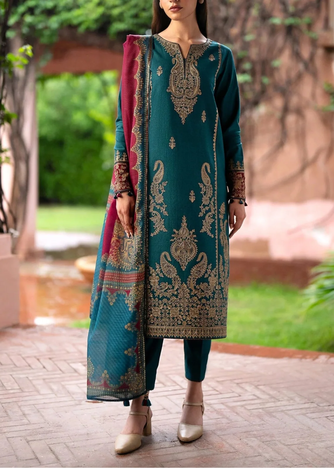 SMT W605-Embroidered 3pc khaddar Dress With Printed shawl.