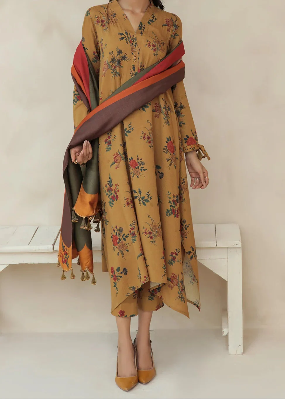 SMT W835 - Digital Printed 3pc Karandi Dress With Digital Printed Karandi Shawl.