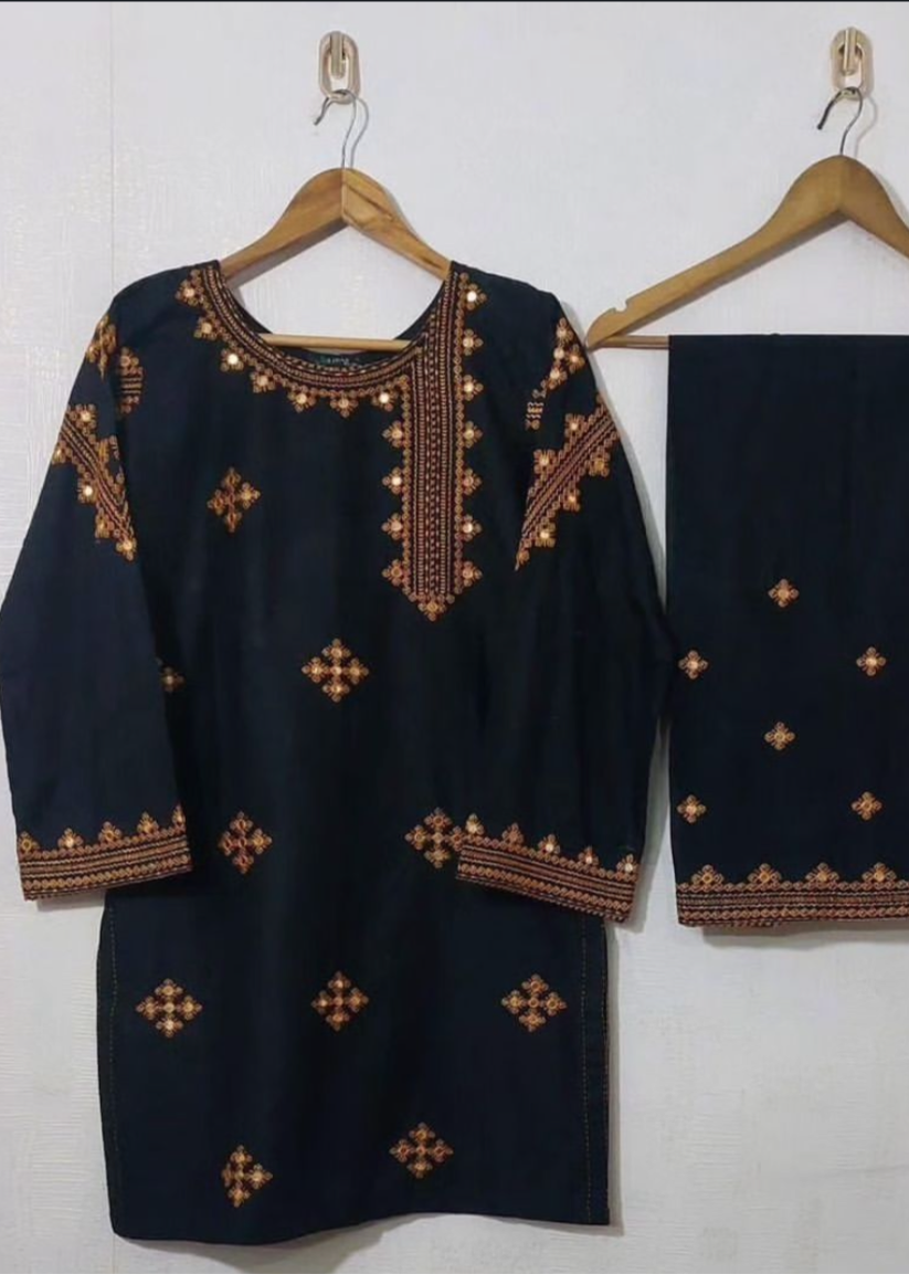 SMT S796-Embroidered 2pc lawn dress.