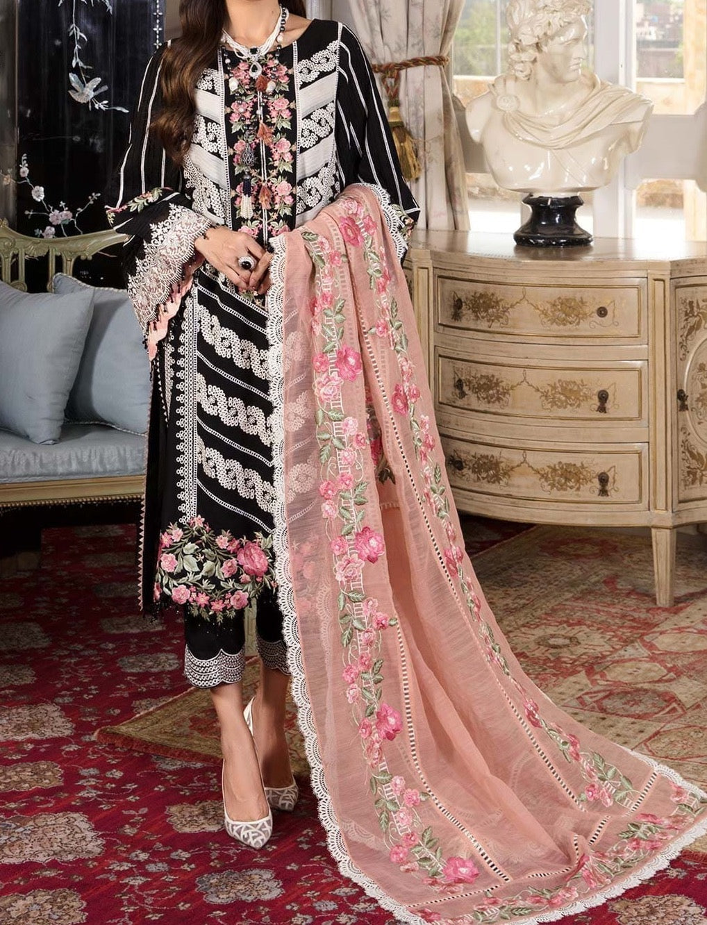 SMT S637- Embroidered 3pc lawn dress with embroidered chiffon dupatta.