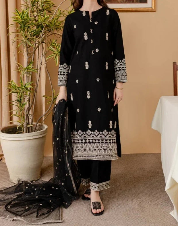 SMT W430-Embroidered 3pc karandi dress With Embroidered Organza dupatta.
