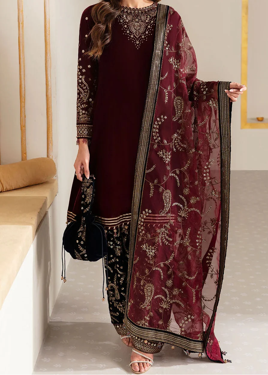 SMT W999-Embroidered Sequence 3pc Velvet Dress With Embroidered Sequence Chiffon Dupatta.
