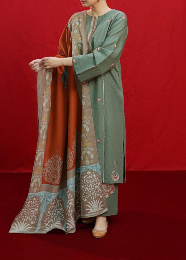 SMT S1017-Embroidered 3pc Lawn dress with Printed Munar Dupatta.