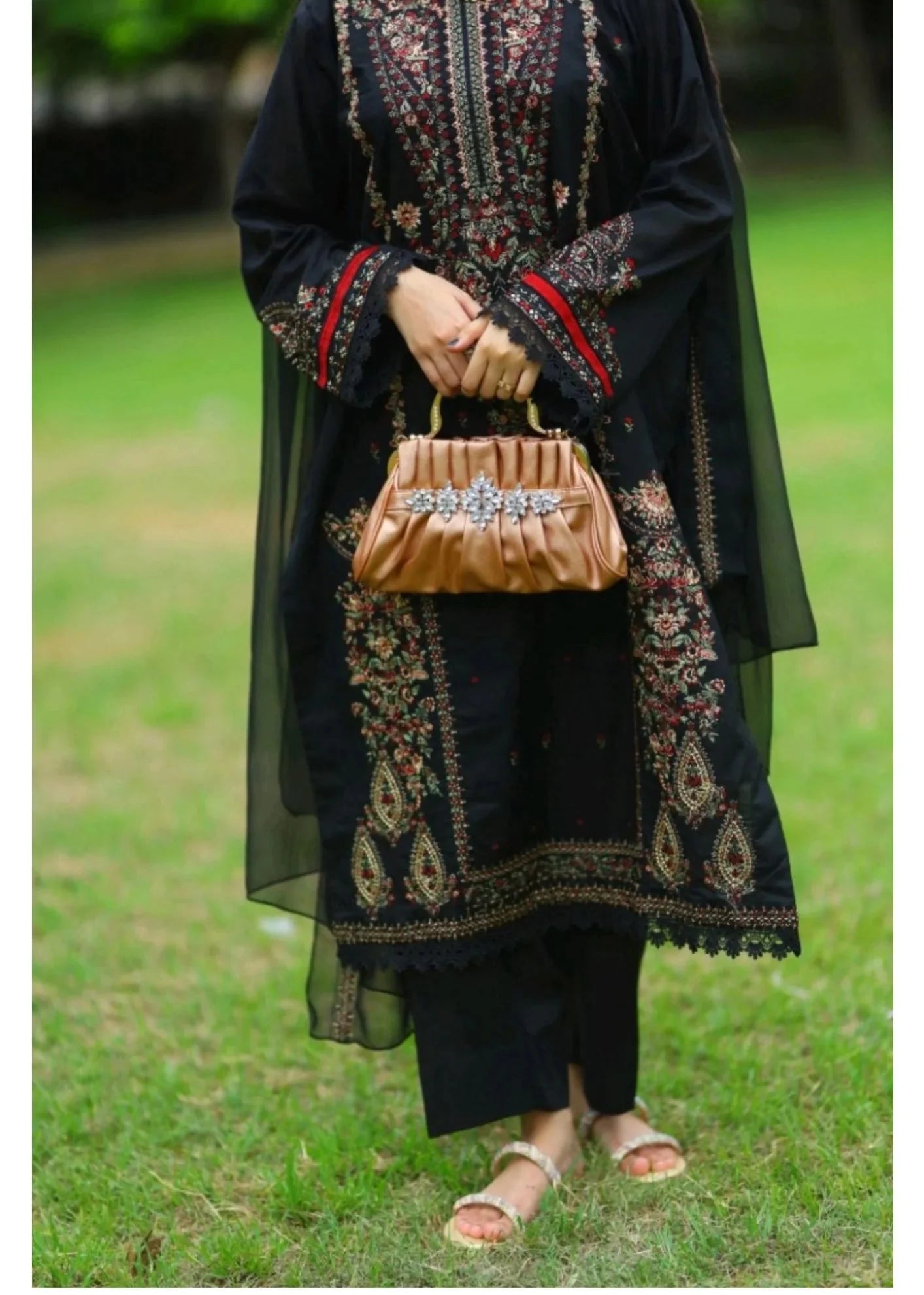 SMT W735-Embroidered 3pc Marina Dress With Embroidered Chiffon Dupatta