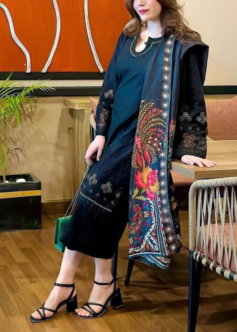 SMT S1020-Embroidered 3PC CHIKANKARI Lawn Dress With Printed Munar Dupatta.
