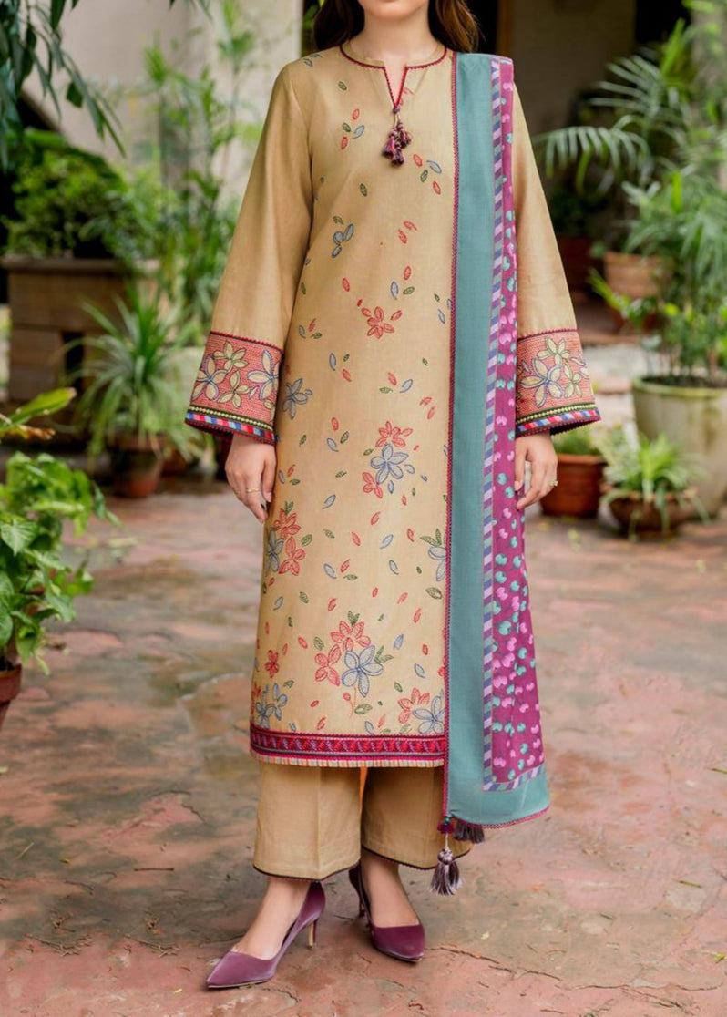 SMT S915-Embroidered 3PC Lawn Dress With Printed Munar Dupatta.