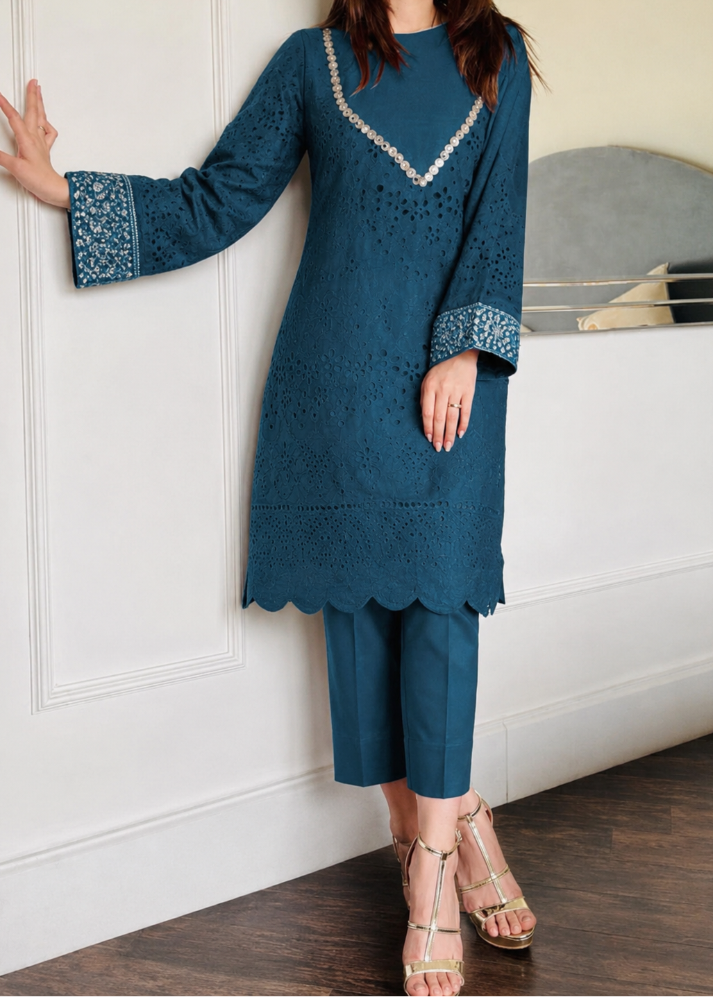 SMT S1526 -Embroidered 2pc lawn dress.