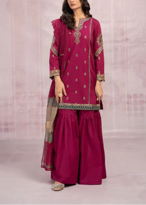 SMT S841-Embroidered 3PC Dress Lawn with Printed Munar Dupatta.
