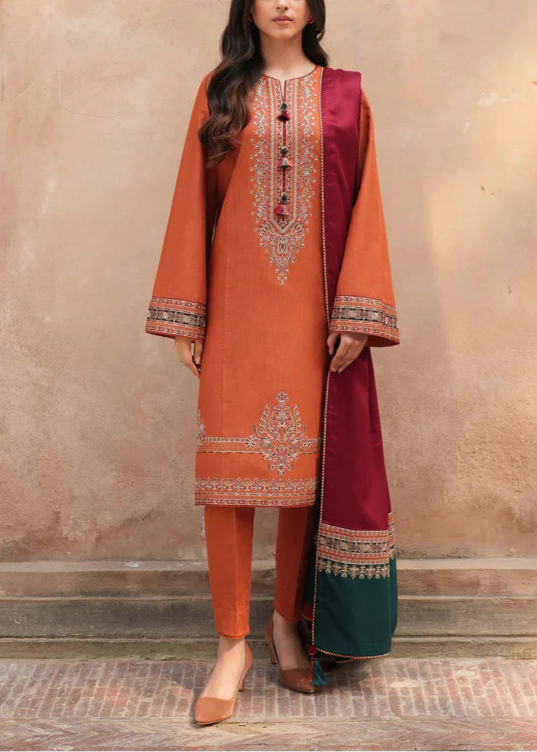 SMT S1001-Embroidered 3pc Lawn dress with Printed Munar Dupatta.