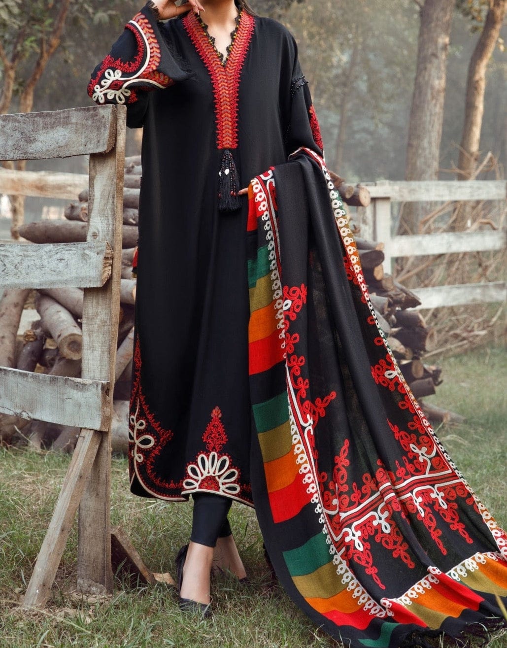 SMT W140 -Embroidered 3pc Marina dress With printed shawl