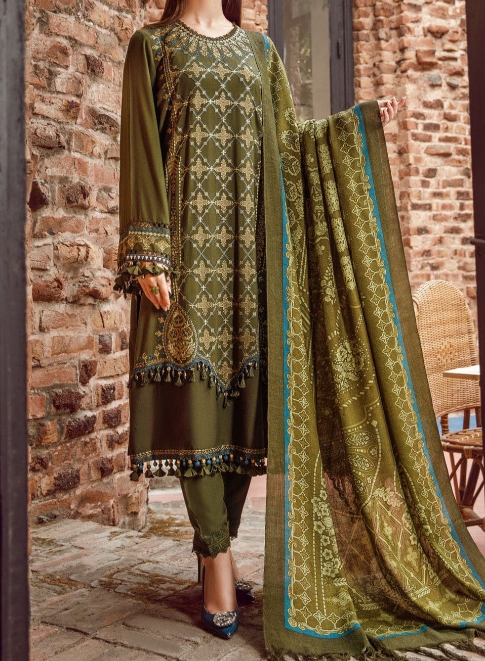 SMT W136 -Embroidered 3pc Marina dress With printed shawl