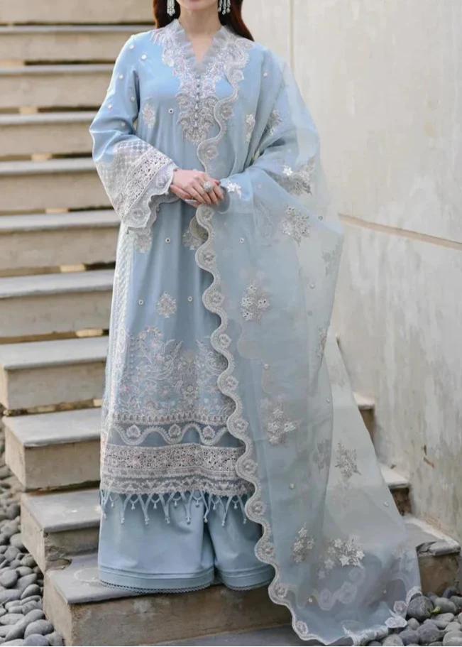 SMT S1150-Embroidered 3pc Lawn Dress With Embroidered Organza Dupatta.