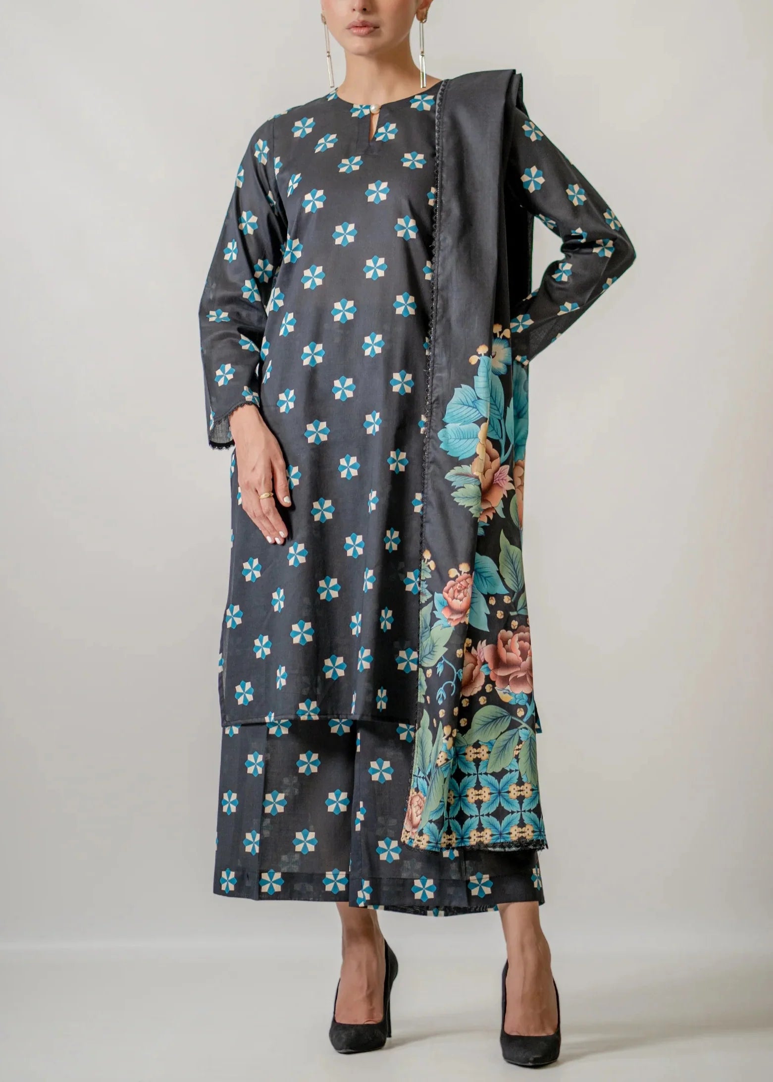 SMT S998-Digital Printed 3pc Lawn Dress with Digital Printed Lawn Dupatta.