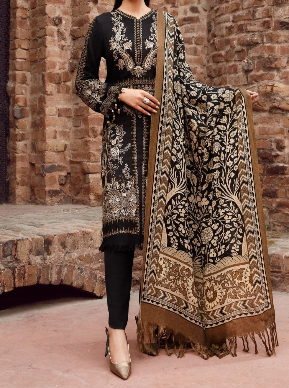 SMT W139 -Embroidered 3pc Marina dress With printed shawl