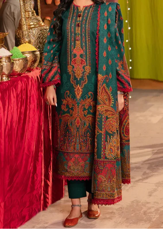 SMT W882 - Digital Printed 3pc Karandi Dress With Digital Printed Karandi Shawl.