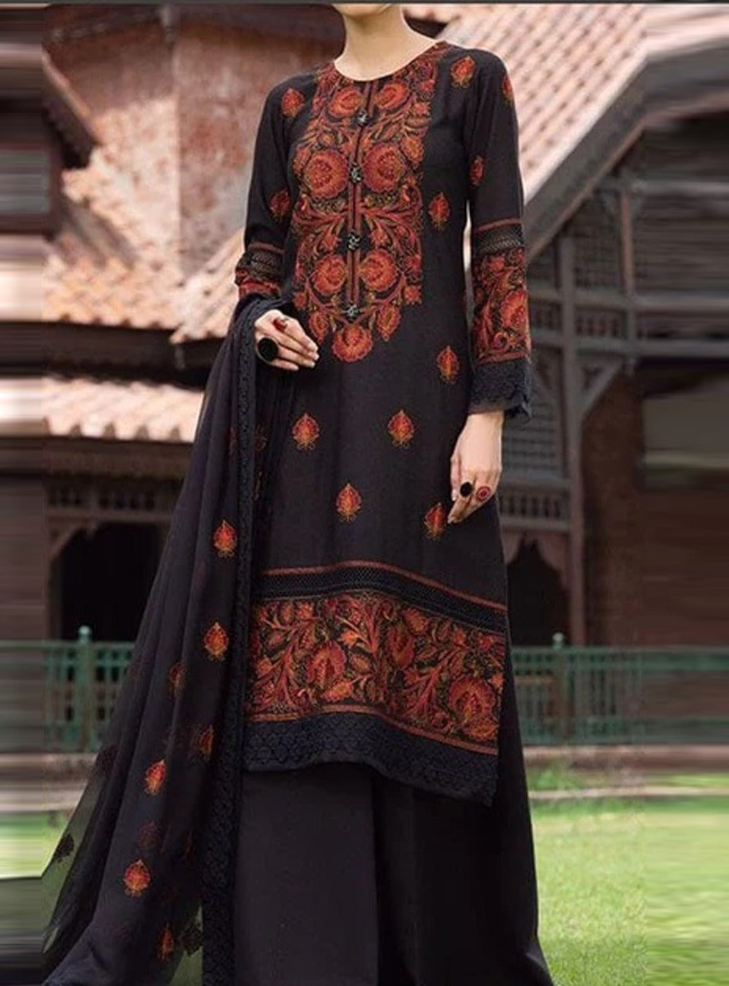 SMT W86 - Embroidered 3pc linen dress with embroidered chiffon dupatta.