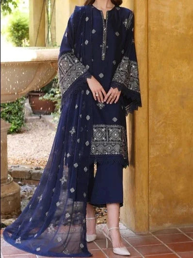 SMT S562-Embroidered 3pc Lawn dress with Embroidered chiffon dupatta.