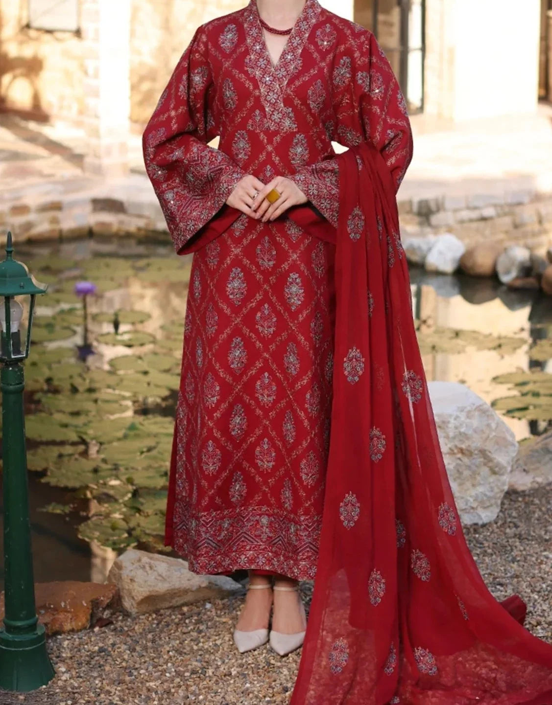SMT W333-Embroidered 3pc khaddar dress With Embroidered chiffon dupatta.