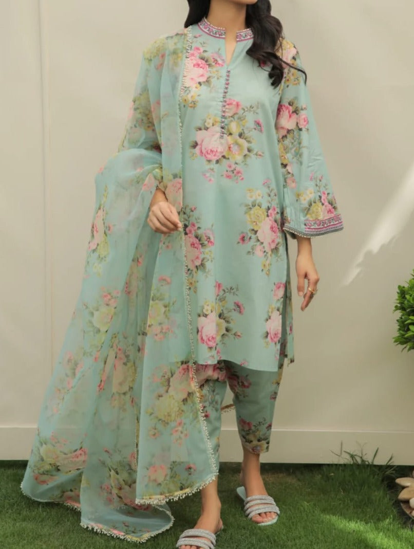 SMT S586-Printed 3pc Lawn dress with Printed Cotton Net dupatta.
