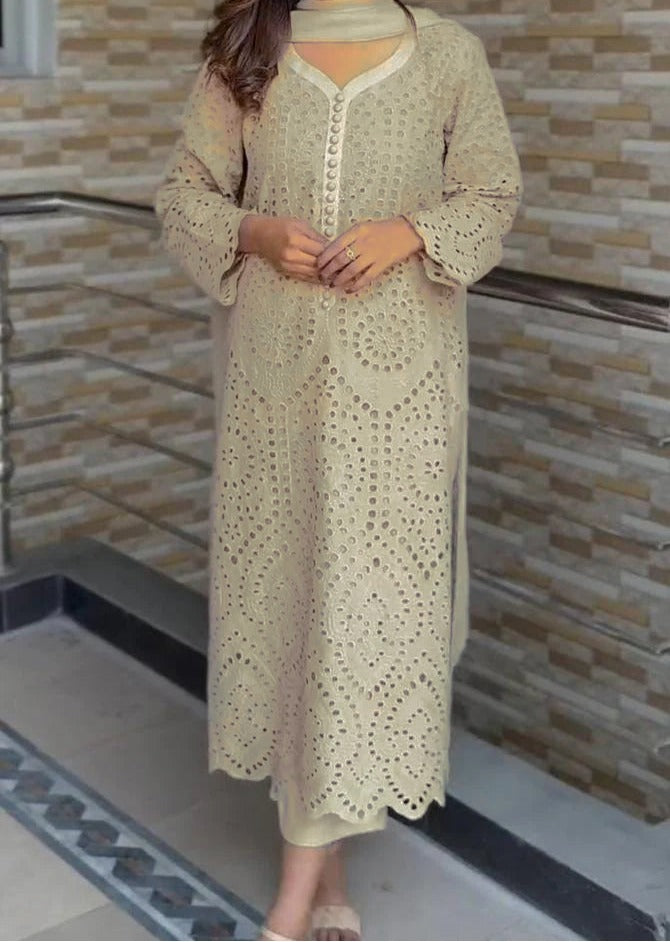 SMT S1283-Embroidered CHIKANKARI 3pc Lawn Dress With Dyed Chiffon Dupatta.