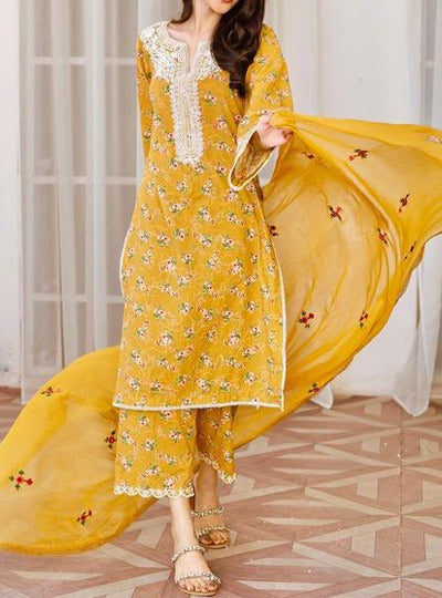 SMT S755-Digital Printed 3pc Lawn dress with Embroidered Munar dupatta.