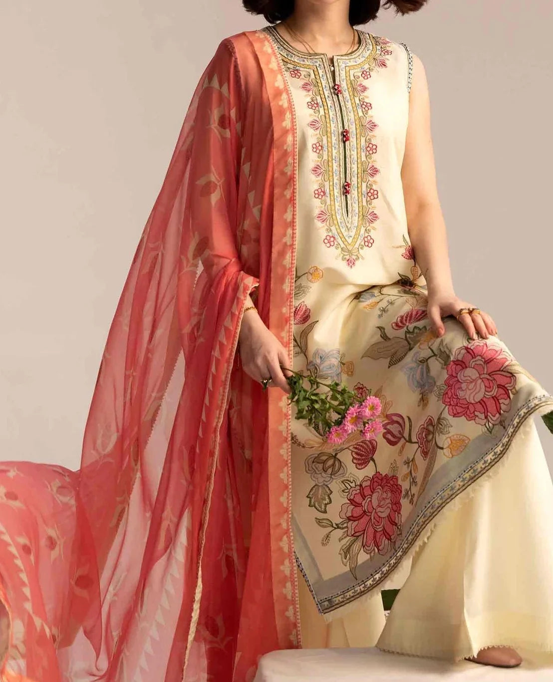 SMT S520 -Embroidered 2pc lawn dress