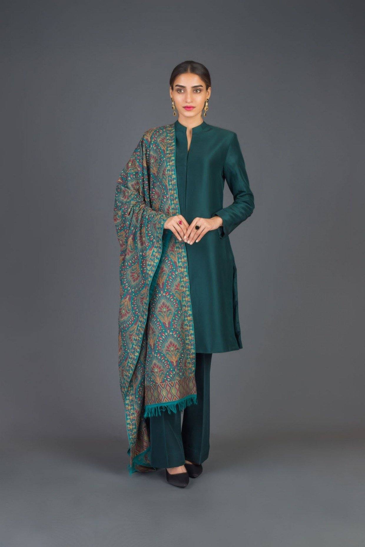 SARINNAH D70-FORMAL HEAVY EMBROIDED KARANDI SHAWL.