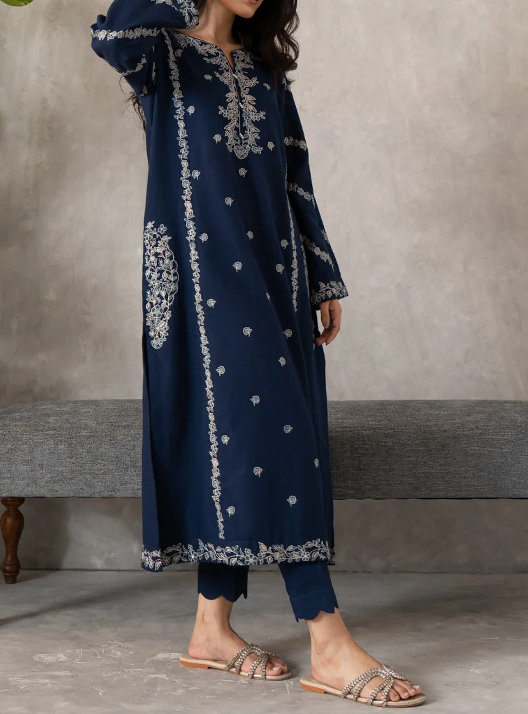 SMT W562- Embroidered 2pc linen dress.