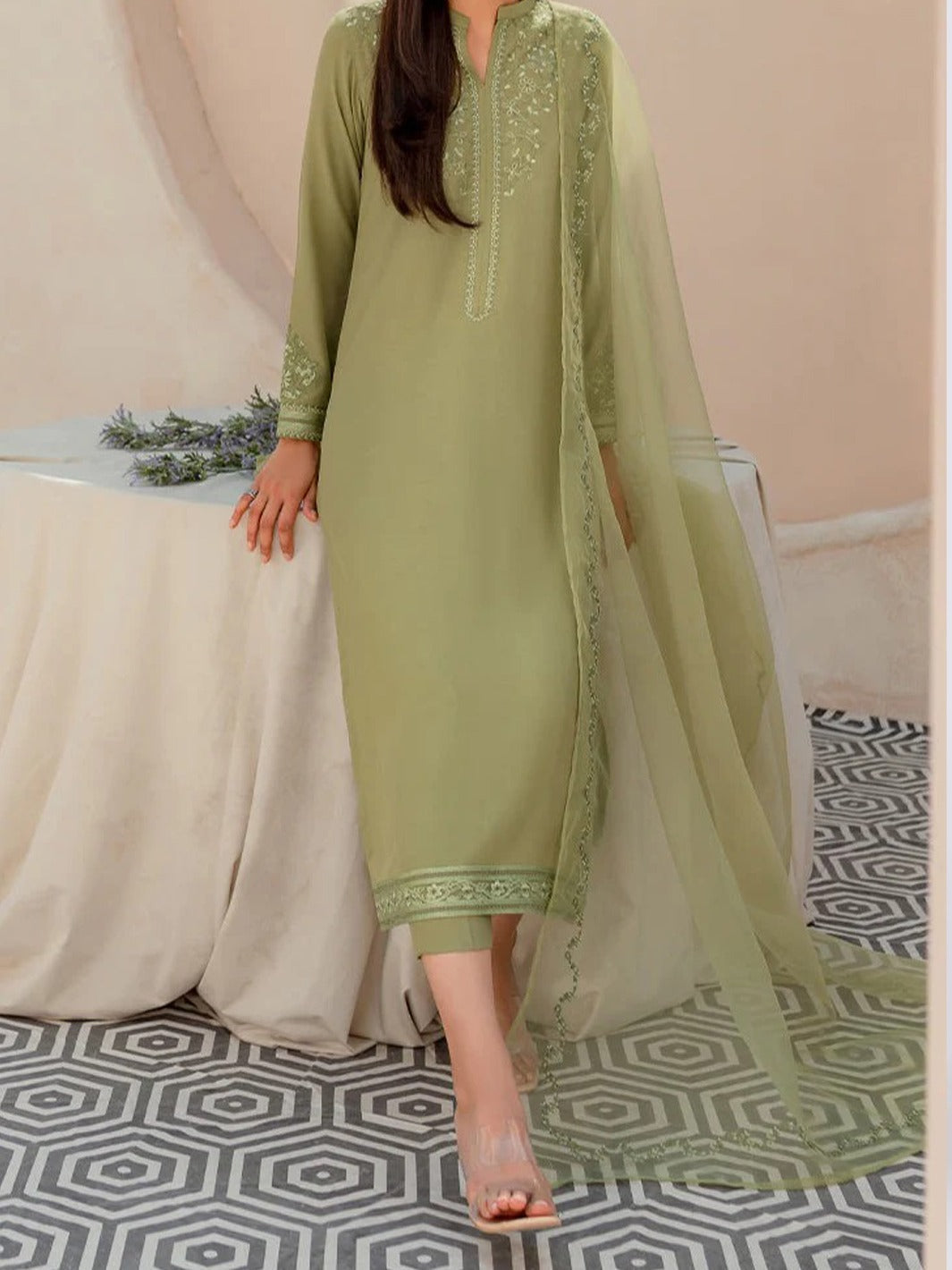 SMT S821 -Embroidered 2pc lawn dress