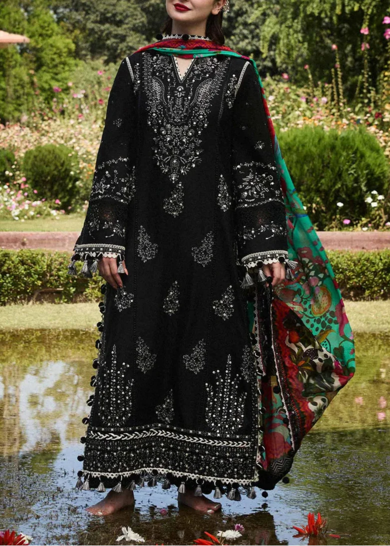 SMT S1152-Embroidered 3pc Lawn Dress With Printed Munar Dupatta.