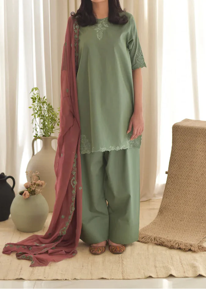 Grace S1444-Embroidered 3pc Lawn Dress With Printed Lawn Dupatta.
